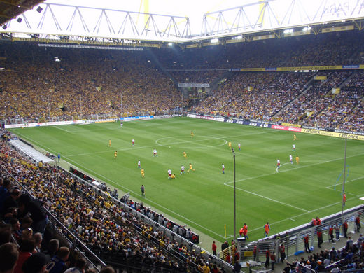 In der zweiten Halbzeit Dortmund HSV
