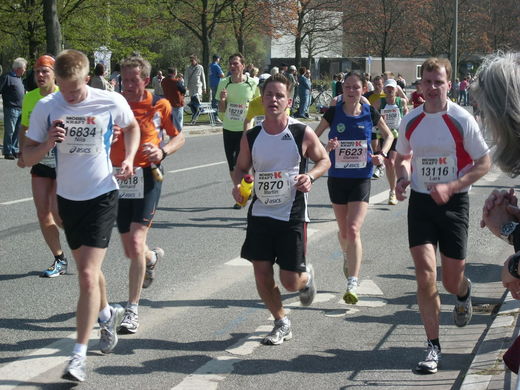 Marathon Hamburg 2010: Lufergruppe City Nord Startnummern 15834 7870 F623 13116
