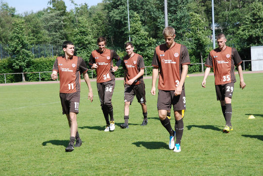 Erstes Training beim FC St. Pauli