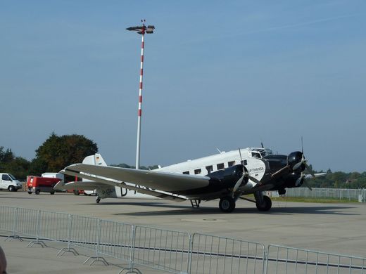 Junkers  JU-52 