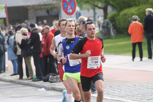 Marathon Hamburg 2012: Lufer mit der Startnummer 1186