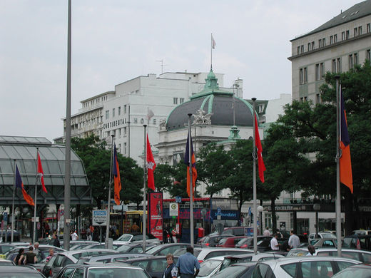 Hauptbahnhof Parkplatz Kirchenallee