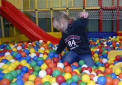 Im Indoor-Spielplatz Peppina
