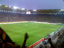 FC St. Pauli siegt auf dem neuen Tivoli in Aachen