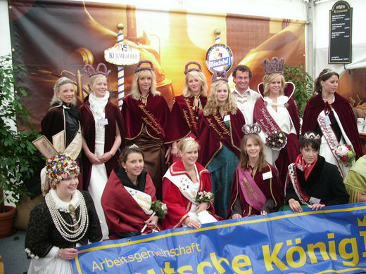 Deutsche Königinnen beim Tag der Deutschen Einheit in Hamburg