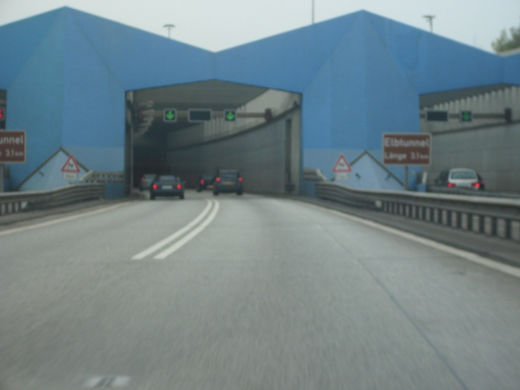 Neuer Elbtunnel