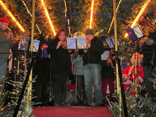 Trompeter auf dem Weihnachtsmarkt
