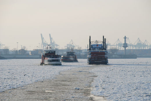 Eis auf der Elbe