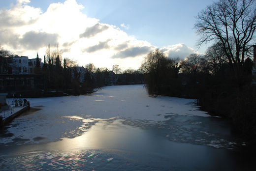 Eis langer Zug in Winterhude