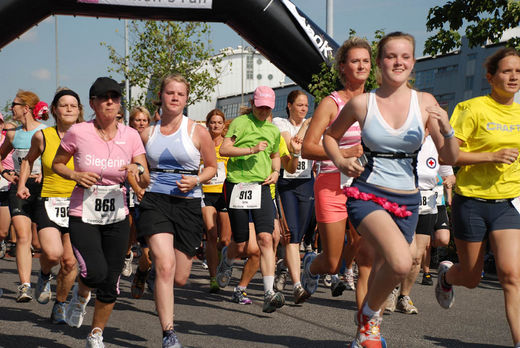 Läuferinnen beim Womens Run 2008