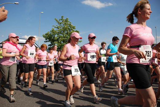 Teilnehmerfeld beim Womens Run 2008