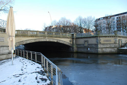 Mundsburger Brcke