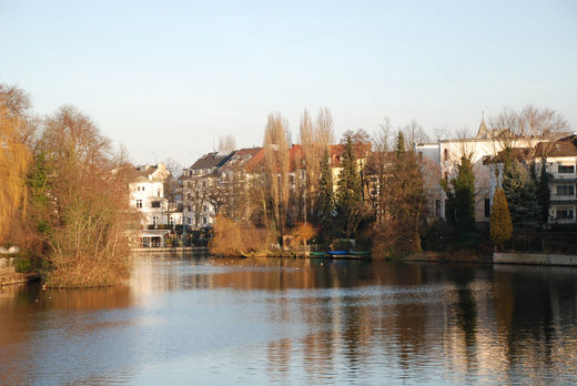 Langer Zug in Winterhude