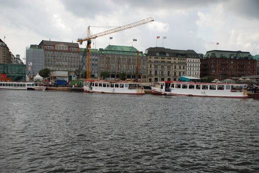 Alsterdampfer am Jungfernstieg