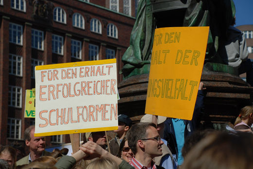 Plakat für den-Erhalt erfolgreicher Schulformen