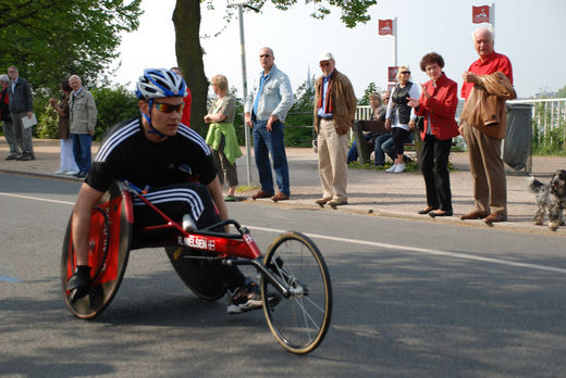 Handbiker beim Marathon Hamburg