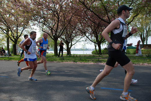 Marathon vor Hamburger Innenstadt