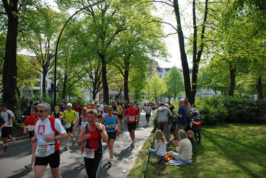 Marathon vor der Alsterperle