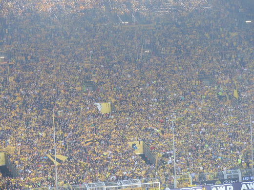 Grte Stehtribne Europas in Dortmund