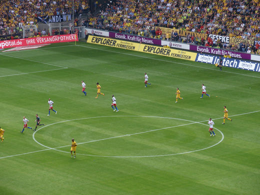 Spielszene Borussia Dortmund gegen HSV