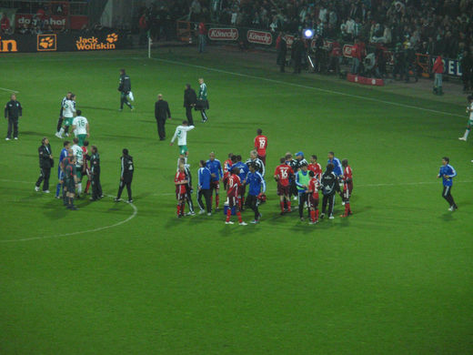 Schlusspfiff Uefa Cup Hinspiel Werder Bremen HSV