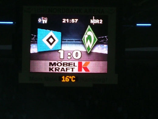 Anzeigetafel HSV gegen Werder Bremen