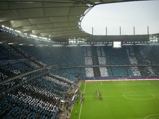 Pappchoreo vor HSV gegen Werder Bremen