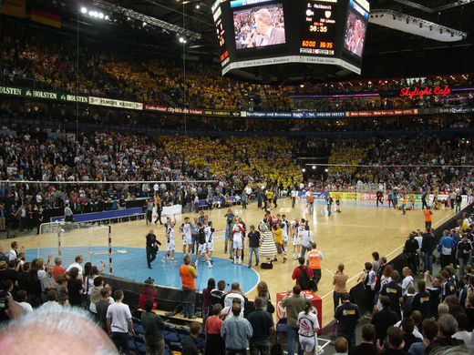 THW Kiel feiert Sieg gegen Rhein Neckar Loewen