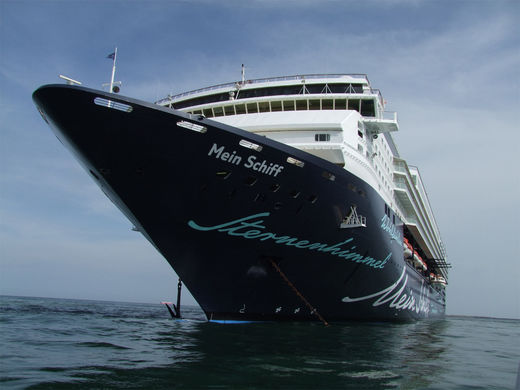 Froschperspektive Mein Schiff