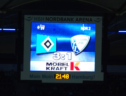 Anzeigetafel mit dem Endergebnis des Spiels HSV gegen Bochum