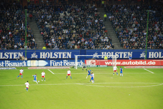 Bochum schiesst auf das HSV Tor