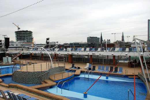 Pooldeck Mein Schiff