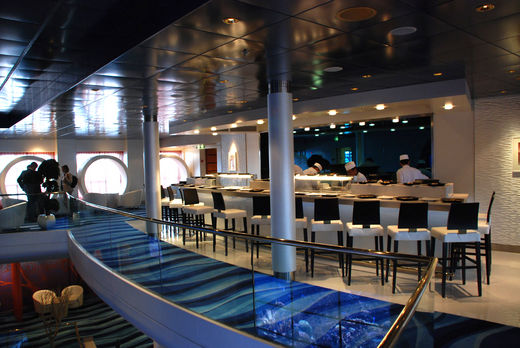 Sushi in der blauen Welt auf Mein Schiff