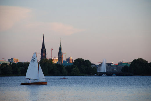 Segler auf der Aussenalster