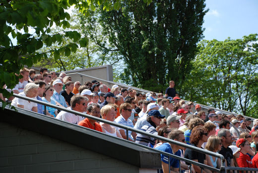 Zuschauer Tribne M4 Rothenbaum