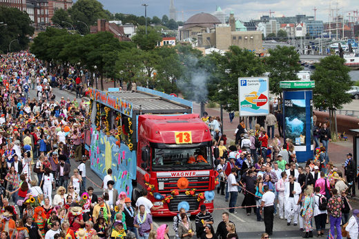 Fahrende Musikanten Schlagerfreunde Winsen Truck Schlagermove 2009