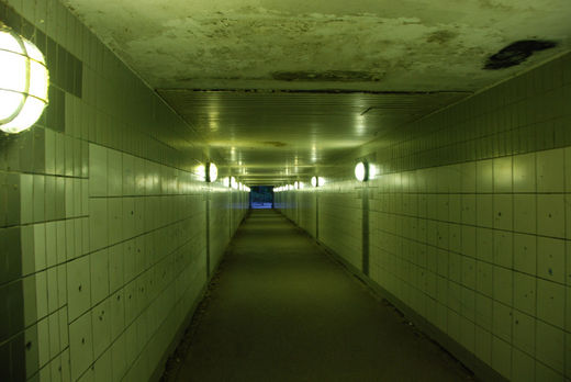 Tunnel zwischen Binnenalster und Aussenalster