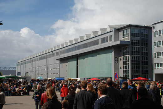 Montagehalle 9 bei Airbus