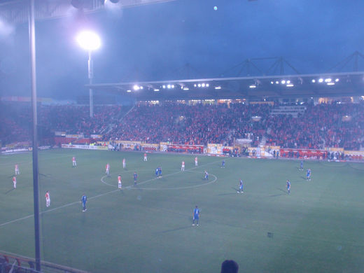 Anstoss 2. Halbzeit HSV gegen Mainz 05