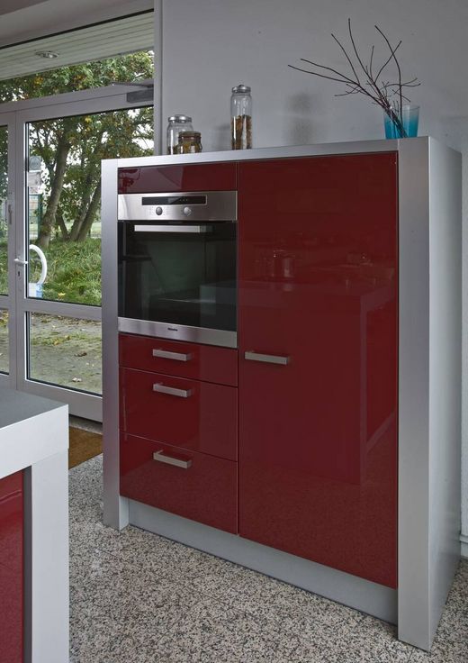 Acrylux Bordeaux mit Miele