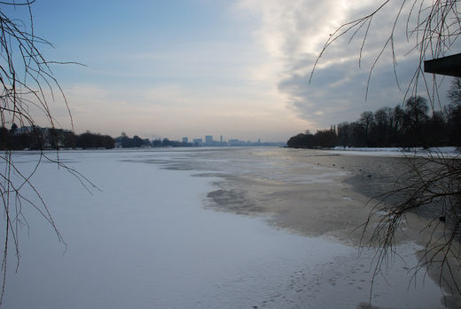 Eis auf der Alster 2010