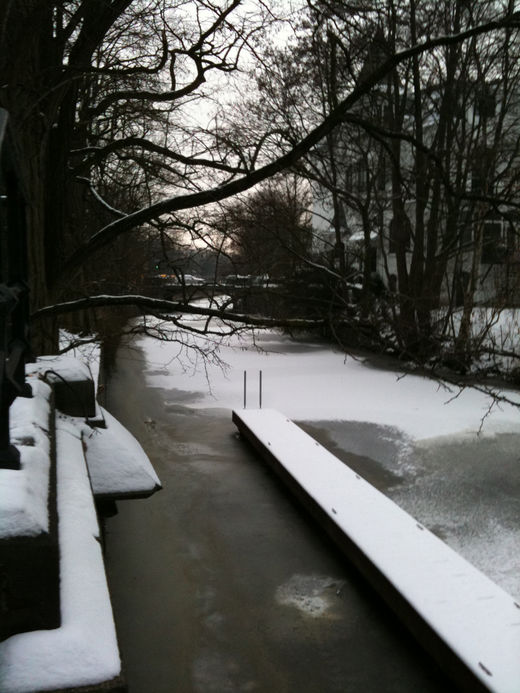 Eis auf dem Hofwegkanal