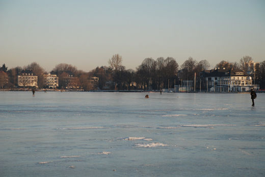 Eis auf der Alster