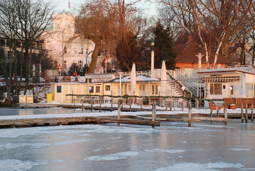 Bodos Bootssteg im Eis