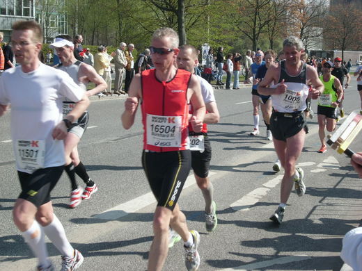 Marathon Hamburg 2010: Lufergruppe City Nord Startnummern 11501 16504 1005