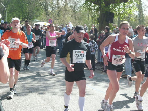 Hamburg Marathon 2010: Lufer Startnummer 4363 F455