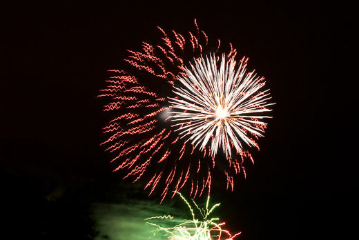 Feuerwerk zum Kirschbltenfest