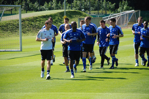 HSV Spieler im Lauftraining