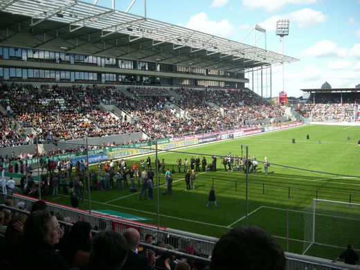 Die neue Tribne des Millerntor-Stadions