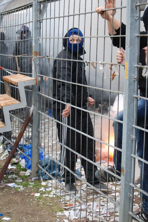 Blick auf die HSV Fans im Gsteblock